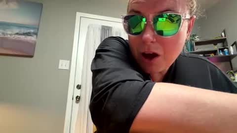 drew863901 online show from 05.18.26
