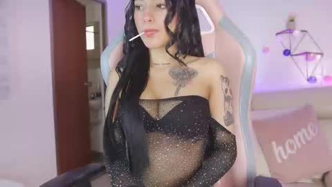 Snapshot of driana_hoffman chatting on 11.07.25 DRIANA online show from 11.07.25