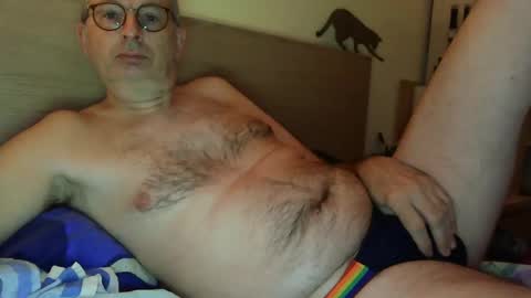 Snapshot of drift6 chatting on 12.21.25 drift6 online show from 12.21.25