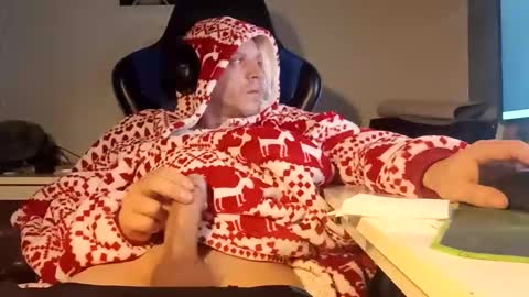 Snapshot of drijn3 chatting on 11.23.25 drijn3 online show from 11.23.25