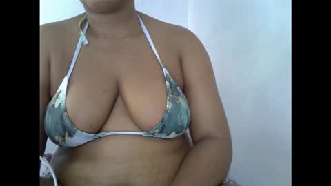 Snapshot of drippingnwet chatting on 12.21.25 drippingnwet online show from 12.21.25