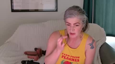 Snapshot of drippingwetgoddess chatting on 04.27.26 Angie online show from 04.27.26