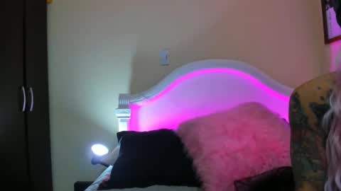 Snapshot of drippyorlove chatting on 02.05.25 drippyorlove online show from 02.05.25