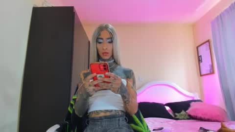 Snapshot of drippyorlove chatting on 02.15.25 drippyorlove online show from 02.15.25