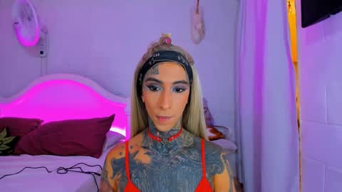 Snapshot of drippyorlove chatting on 09.28.25 drippyorlove online show from 09.28.25