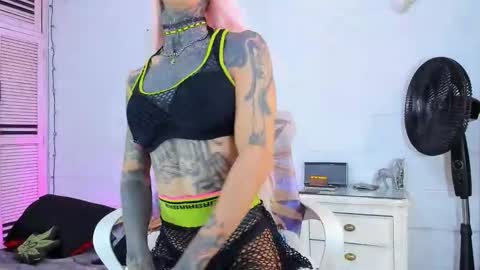 drippyorlove online show from 04.20.26