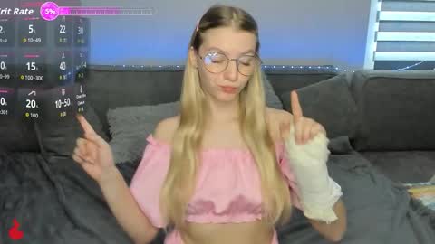 Snapshot of drivecrazy chatting on 10.03.25 Hanna online show from 10.03.25