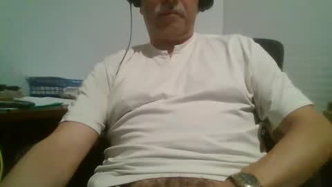 Snapshot of drnasty_yetrefined chatting on 11.09.25 drnasty_yetrefined online show from 11.09.25
