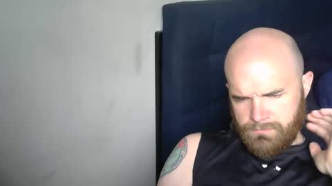 Snapshot of drodg09 chatting on 04.12.26 drodg09 online show from 04.12.26