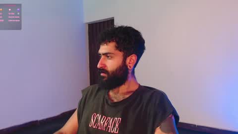 Snapshot of drogama chatting on 01.05.25 Drogama online show from 01.05.25