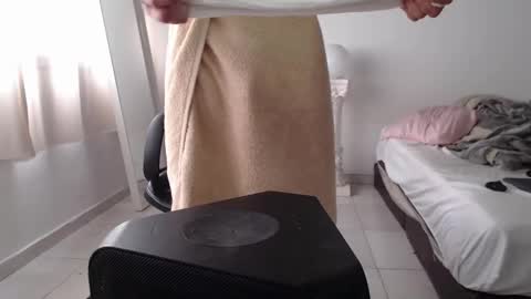 Snapshot of drogama chatting on 02.18.25 Drogama online show from 02.18.25