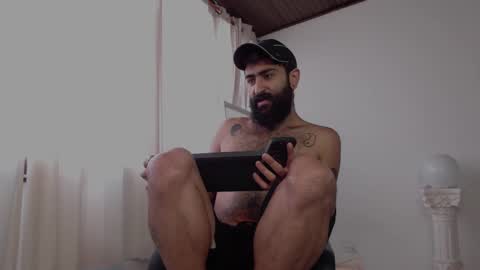 Snapshot of drogama chatting on 02.21.25 Drogama online show from 02.21.25