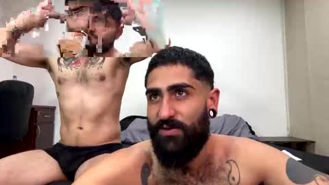 Snapshot of drogama chatting on 12.18.25 Drogama online show from 12.18.25