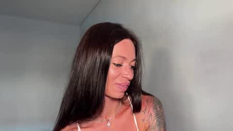 Snapshot of drunk_bosss chatting on 06.19.26 Bella online show from 06.19.26