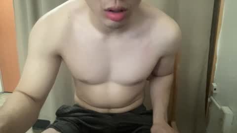 Snapshot of drveucrzy chatting on 02.19.26 driveucrzy online show from 02.19.26