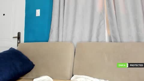 duamilktits online show from 02.12.26