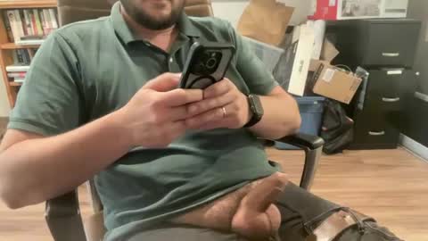 Snapshot of dubhut chatting on 06.18.26 dubhut online show from 06.18.26
