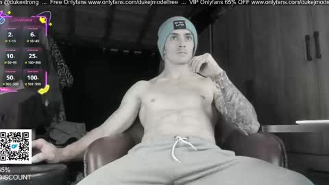 Snapshot of duke_j chatting on 10.04.25 DUKE J              online show from 10.04.25