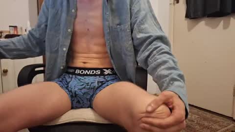 Snapshot of dukeatredies chatting on 04.05.26 dukeatredies online show from 04.05.26