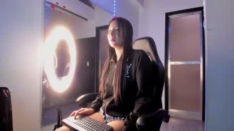 Snapshot of dulce_34 chatting on 02.17.26 dulce online show from 02.17.26