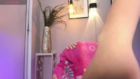 dulce__fiore07 online show from 10.22.25