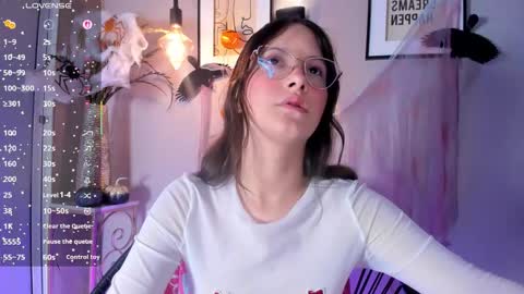 dulce__fiore07 online show from 10.29.25