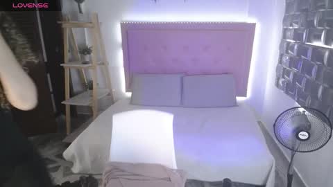 Snapshot of dulce__lovee chatting on 11.12.25 dulce__lovee online show from 11.12.25