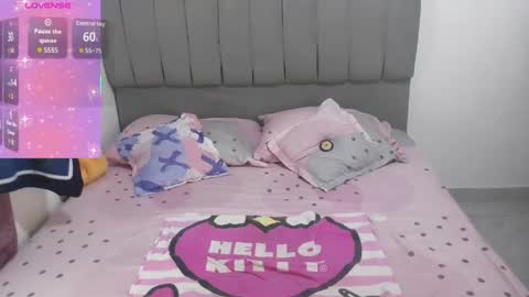 Snapshot of dulce_camx chatting on 05.22.26 dulce_camx online show from 05.22.26