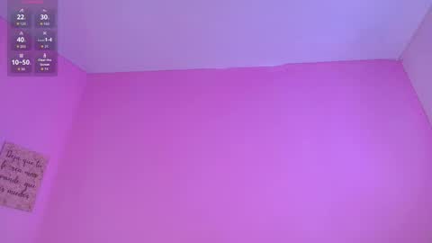 Snapshot of dulce_mariaahe chatting on 12.22.25 online show from 12.22.25