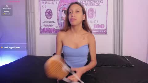 Snapshot of dulce_quintana chatting on 09.29.25 dulce_quintana online show from 09.29.25