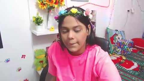 Snapshot of dulce_sami chatting on 12.11.24 Sami online show from 12.11.24