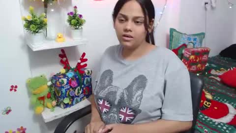 Snapshot of dulce_sami chatting on 12.30.24 Sami online show from 12.30.24