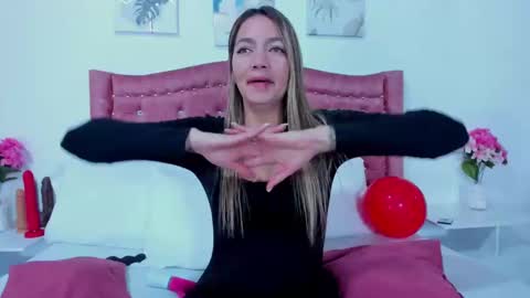 Snapshot of dulceangelita chatting on 01.16.25 Dulce  online show from 01.16.25