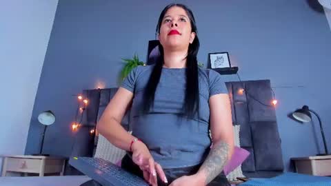 DULCE AURORA online show from 07.14.26