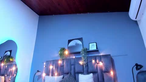 DULCE AURORA online show from 07.29.26