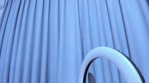 DULCE AURORA online show from 08.04.26