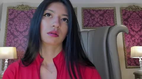 Snapshot of dulcedarling chatting on 11.08.25 Call Me Candy ONLINE GTM -5 7001400 online show from 11.08.25