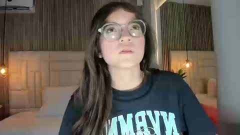 dulcevela online show from 09.11.25