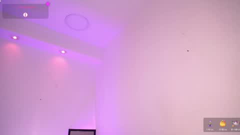 Snapshot of dulcey_ chatting on 11.03.25 Dulcey online show from 11.03.25