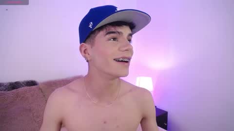 Snapshot of dulcey_ chatting on 11.15.25 Dulcey online show from 11.15.25