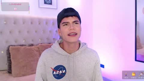 Snapshot of dulcey_ chatting on 11.19.25 Dulcey online show from 11.19.25