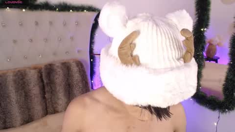 Snapshot of dulcey_ chatting on 12.23.25 Dulcey online show from 12.23.25