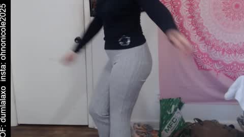 the only advantage you have over me is that u can kiss my ass and i cant  online show from 03.03.26