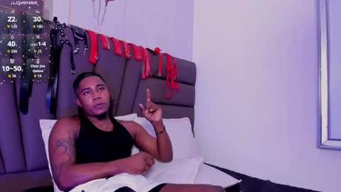 Snapshot of duo69sexual chatting on 10.17.25 duo69sexual online show from 10.17.25