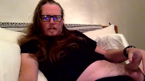 DUSTBORN online show from 10.25.25