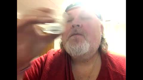 Snapshot of dustyballzer chatting on 01.06.25 Dusty online show from 01.06.25