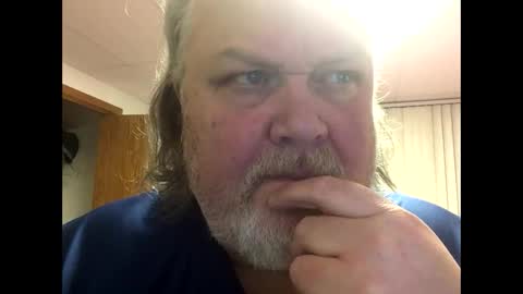 Snapshot of dustyballzer chatting on 01.10.25 Dusty online show from 01.10.25