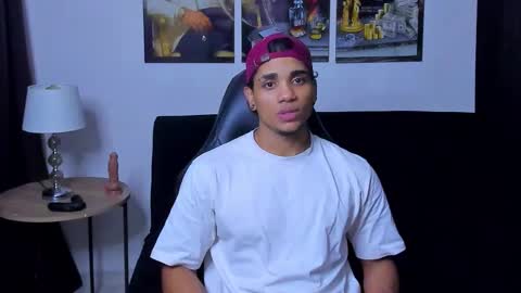 Snapshot of dustyn__michelle chatting on 03.04.26 DUSTYN MICHELLE online show from 03.04.26