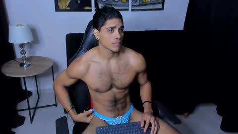 Snapshot of dustyn__michelle chatting on 03.05.26 DUSTYN MICHELLE online show from 03.05.26