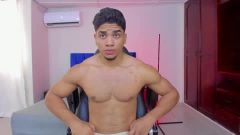 Snapshot of dustyn__michelle chatting on 03.24.26 DUSTYN MICHELLE online show from 03.24.26